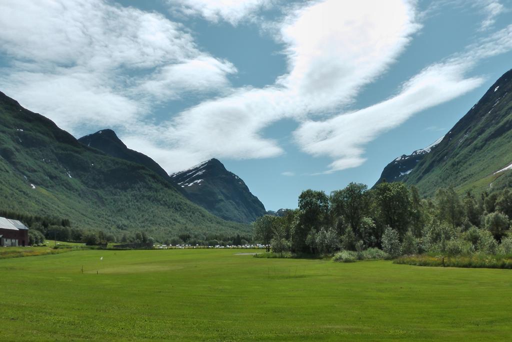 Overvoll Farm Stranda  Eksteriør billede